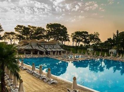 Amara Premier Palace Hotel تورنگار