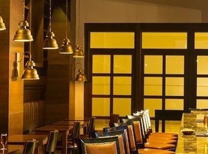 Amara Premier Palace Hotel تورنگار