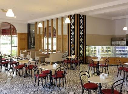 Amara Premier Palace Hotel تورنگار