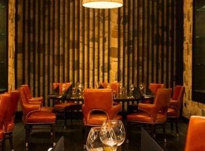 Amara Premier Palace Hotel تورنگار