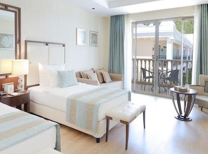 Amara Premier Palace Hotel تورنگار