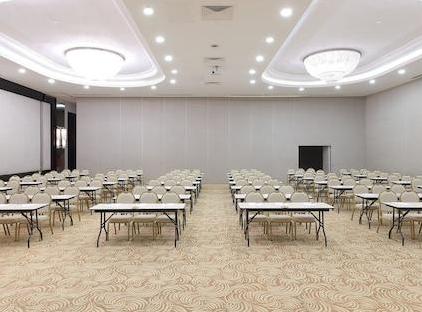 Amara Premier Palace Hotel تورنگار