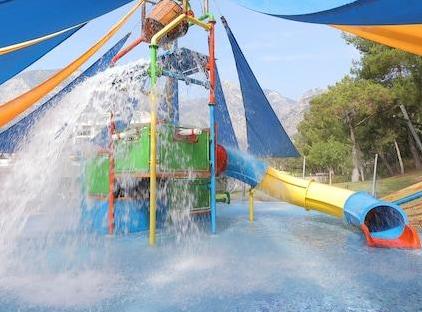 Amara Premier Palace Hotel تورنگار