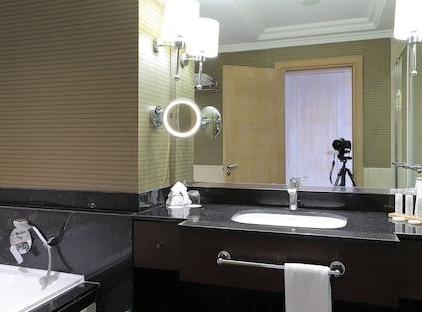 Amara Premier Palace Hotel تورنگار