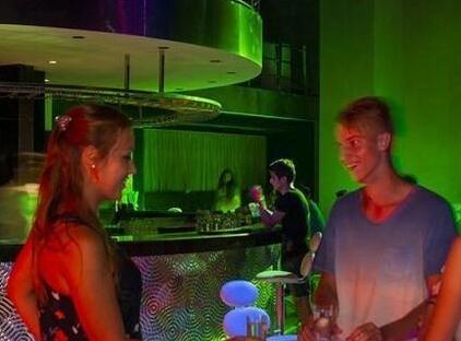 Amara Premier Palace Hotel تورنگار