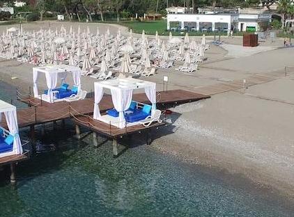Amara Premier Palace Hotel تورنگار