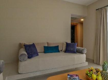 Siu Collection تورنگار