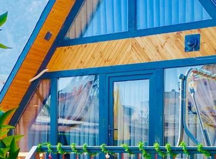 GARDEN BUNGALOW تورنگار