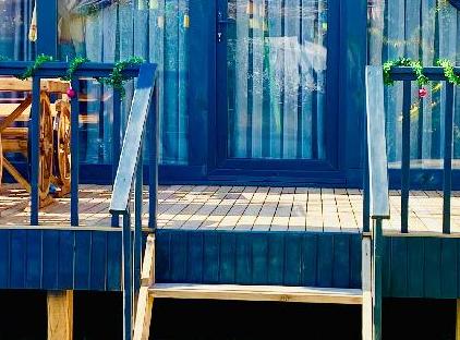 GARDEN BUNGALOW تورنگار