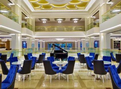 Queen's Park Rai Premium Tekirova تورنگار