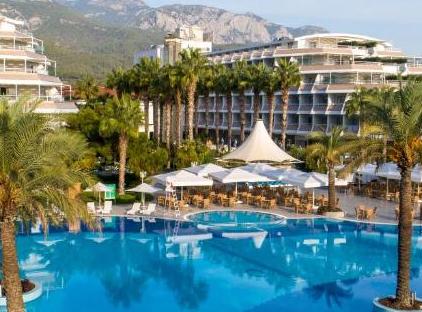 Queen's Park Rai Premium Tekirova تورنگار