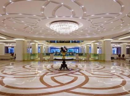 Queen's Park Rai Premium Tekirova تورنگار