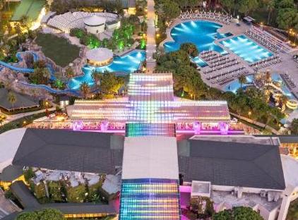 Dobedan World Palace تورنگار
