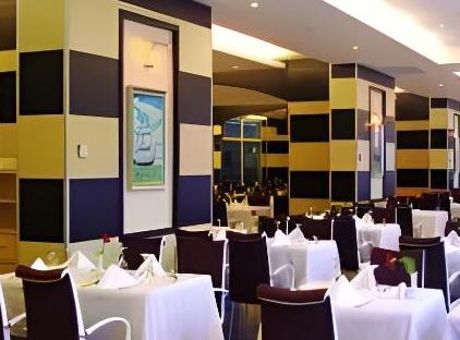 Rox Royal Hotel تورنگار