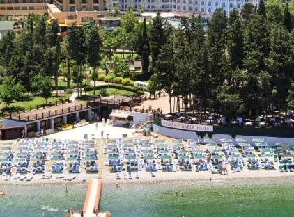 Rox Royal Hotel تورنگار