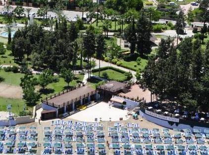 Rox Royal Hotel تورنگار