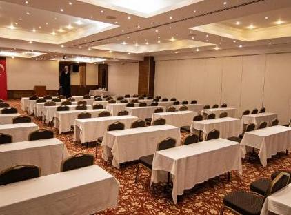 Rox Royal Hotel تورنگار