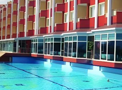 Rox Royal Hotel تورنگار
