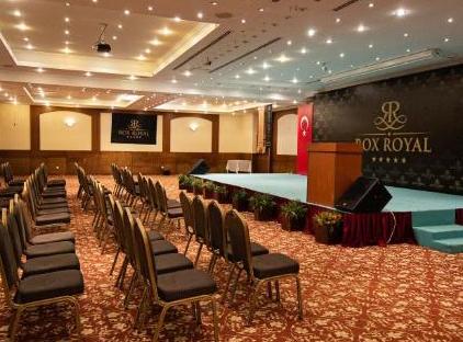 Rox Royal Hotel تورنگار