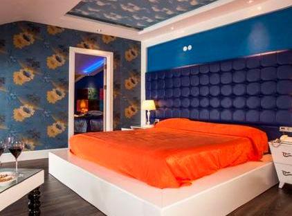 Rox Royal Hotel تورنگار