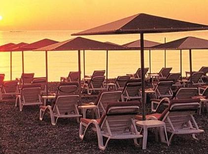 Rox Royal Hotel تورنگار