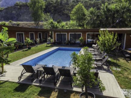 Terra Garden Hotel 