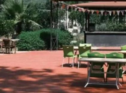 Imeros Hotel تورنگار