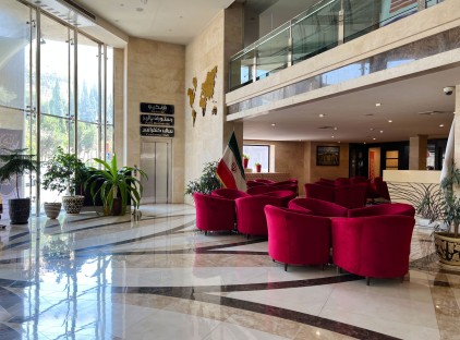 تور شیراز هتل رویال تورنگار