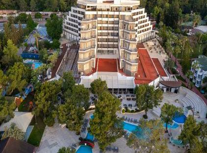 Amara Comfort Resort تورنگار