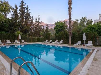 Amara Comfort Resort تورنگار