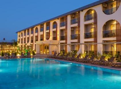 Monk Resort Hotel  تورنگار
