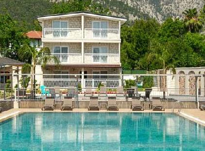 Monk Resort Hotel  تورنگار