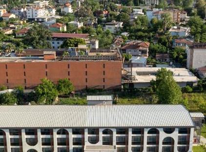 Monk Resort Hotel  تورنگار