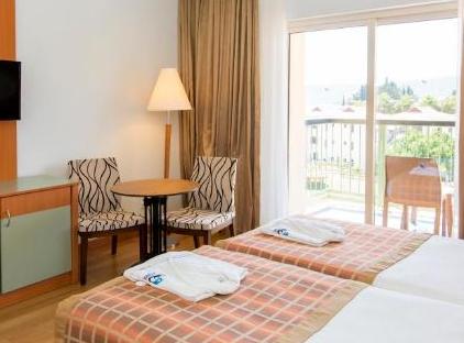 TT Hotels Hydros Club تورنگار