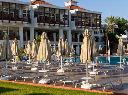 TT Hotels Hydros Club تورنگار