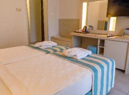 TT Hotels Hydros Club تورنگار