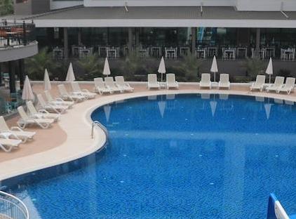 Istanbul Beach Hotel                                                                        تورنگار