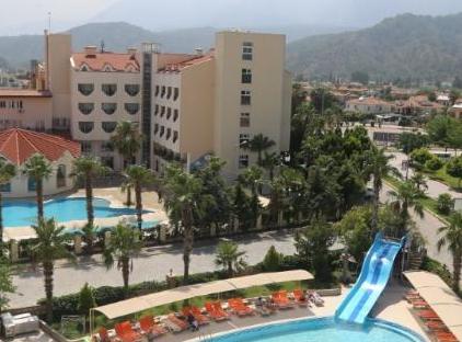 Istanbul Beach Hotel                                                                        تورنگار