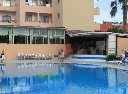 Istanbul Beach Hotel                                                                        تورنگار
