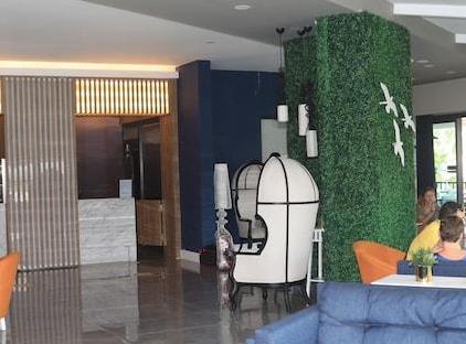 Istanbul Beach Hotel                                                                        تورنگار