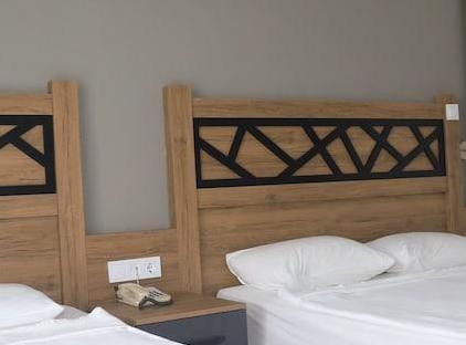 Istanbul Beach Hotel                                                                        تورنگار