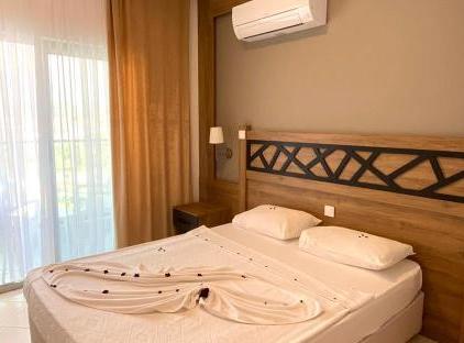 Istanbul Beach Hotel                                                                        تورنگار