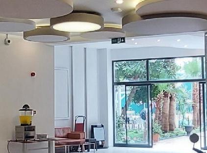 UK Hotel Kiriş تورنگار