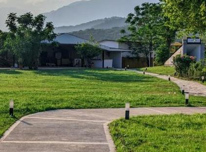 UK Hotel Kiriş تورنگار