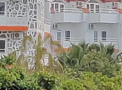 UK Hotel Kiriş تورنگار