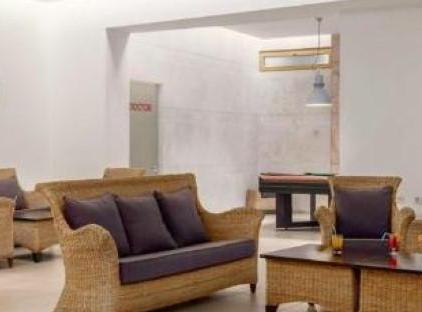 Golden Lotus Hotel تورنگار