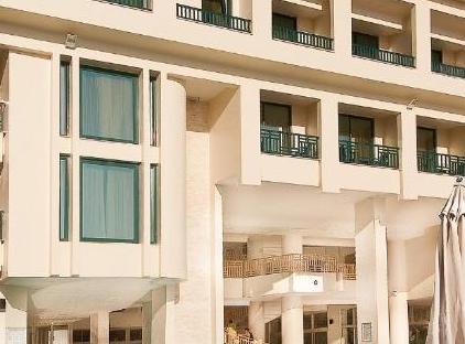 Golden Lotus Hotel تورنگار