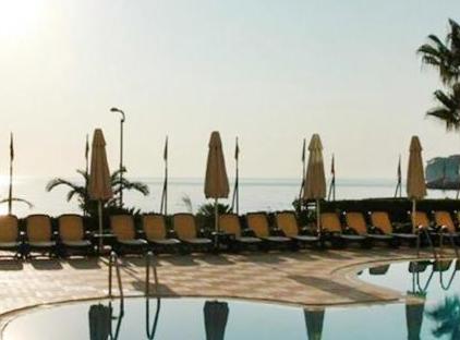 Golden Lotus Hotel تورنگار
