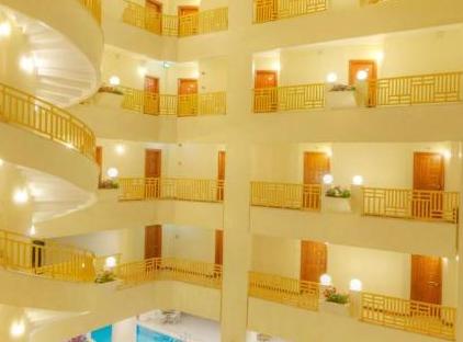 Golden Lotus Hotel تورنگار