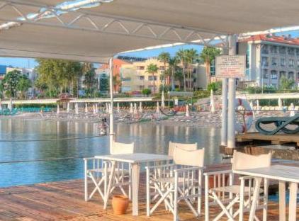 Golden Lotus Hotel تورنگار